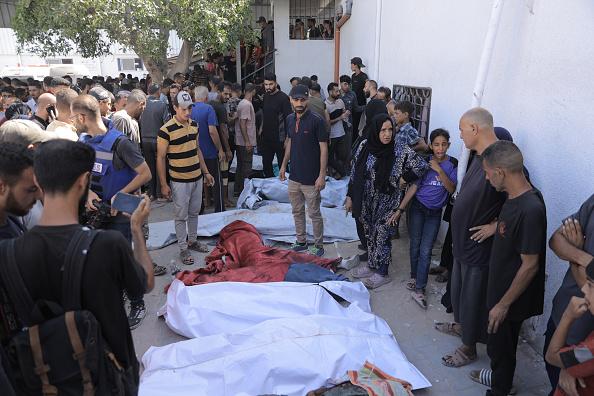 8 شهداء في قصف صهيوني استهدف نازحين وسط قطاع غزة