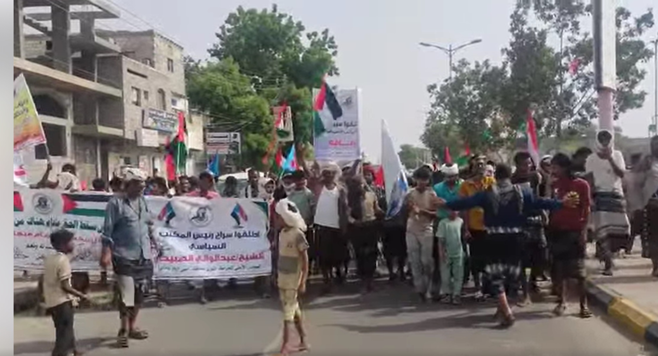 تظاهرة حاشدة في زنجبار المحتلة للتنديد بالأوضاع المزرية وتضامنا مع غزة
