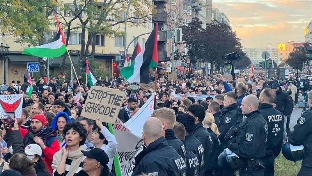 الشرطة الألمانية تقمع مسيرة داعمة لفلسطين في برلين
