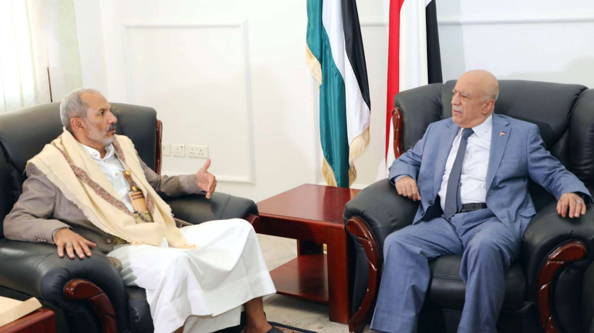 الرهوي يؤكد دعم الحكومة لجهود السلطة المحلية بمحافظة الضالع