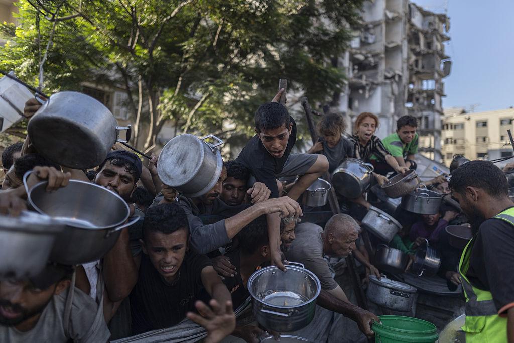 الإعلام الحكومي بغزة: خطر المجاعة يتفاقم في القطاع والموت يُهدد مئات الآلاف