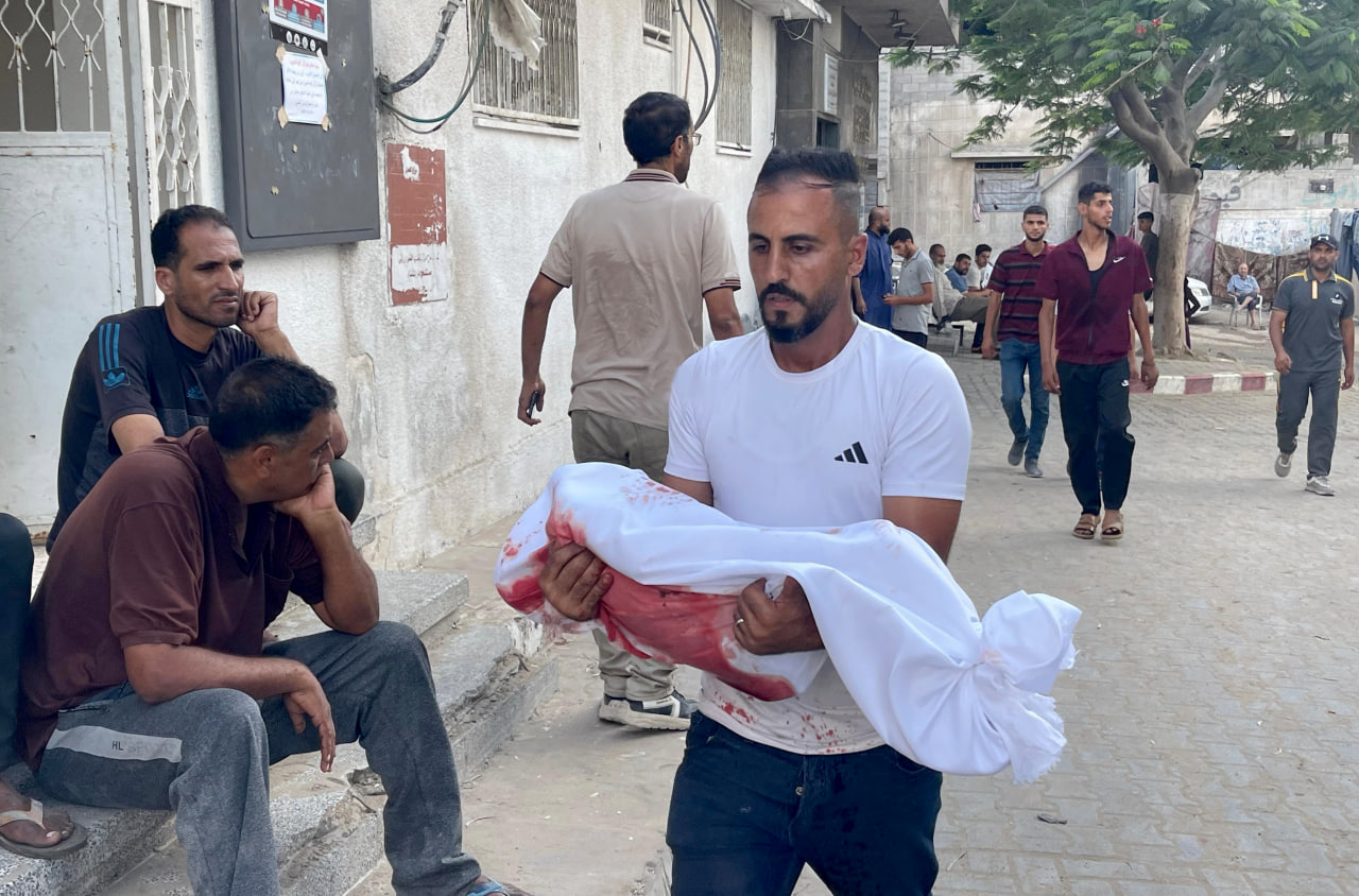 ارتقاء 29 شهيداً ومصابون بقصف إسرائيلي متواصل على قطاع غزة
