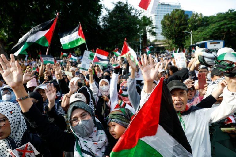 وقفة احتجاجية في كاليفورنيا للمطالبة بوقف إطلاق النار بغزة