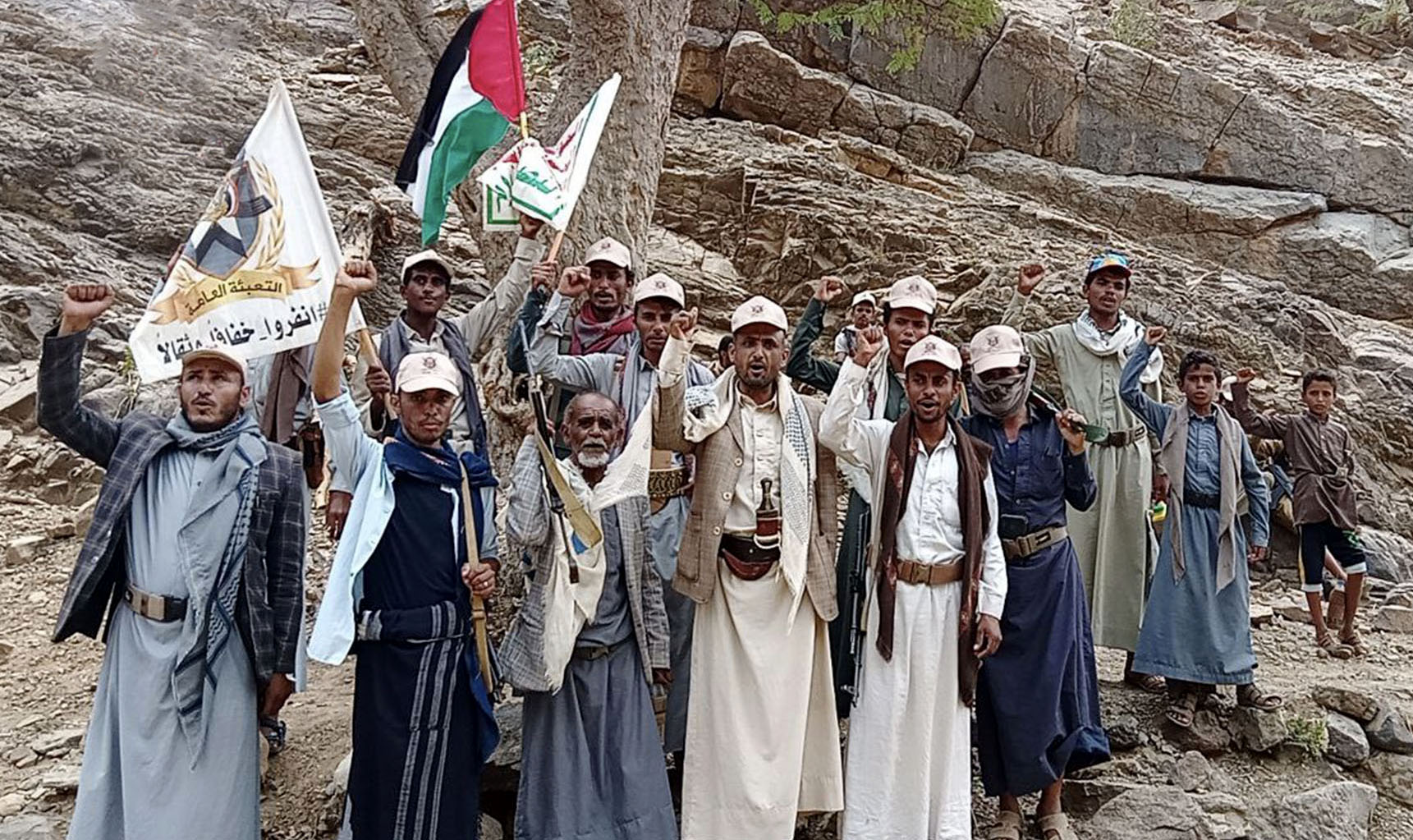مسيران وتطبيقات قتالية لقوات التعبئة في الجميمة وأفلح اليمن بحجة