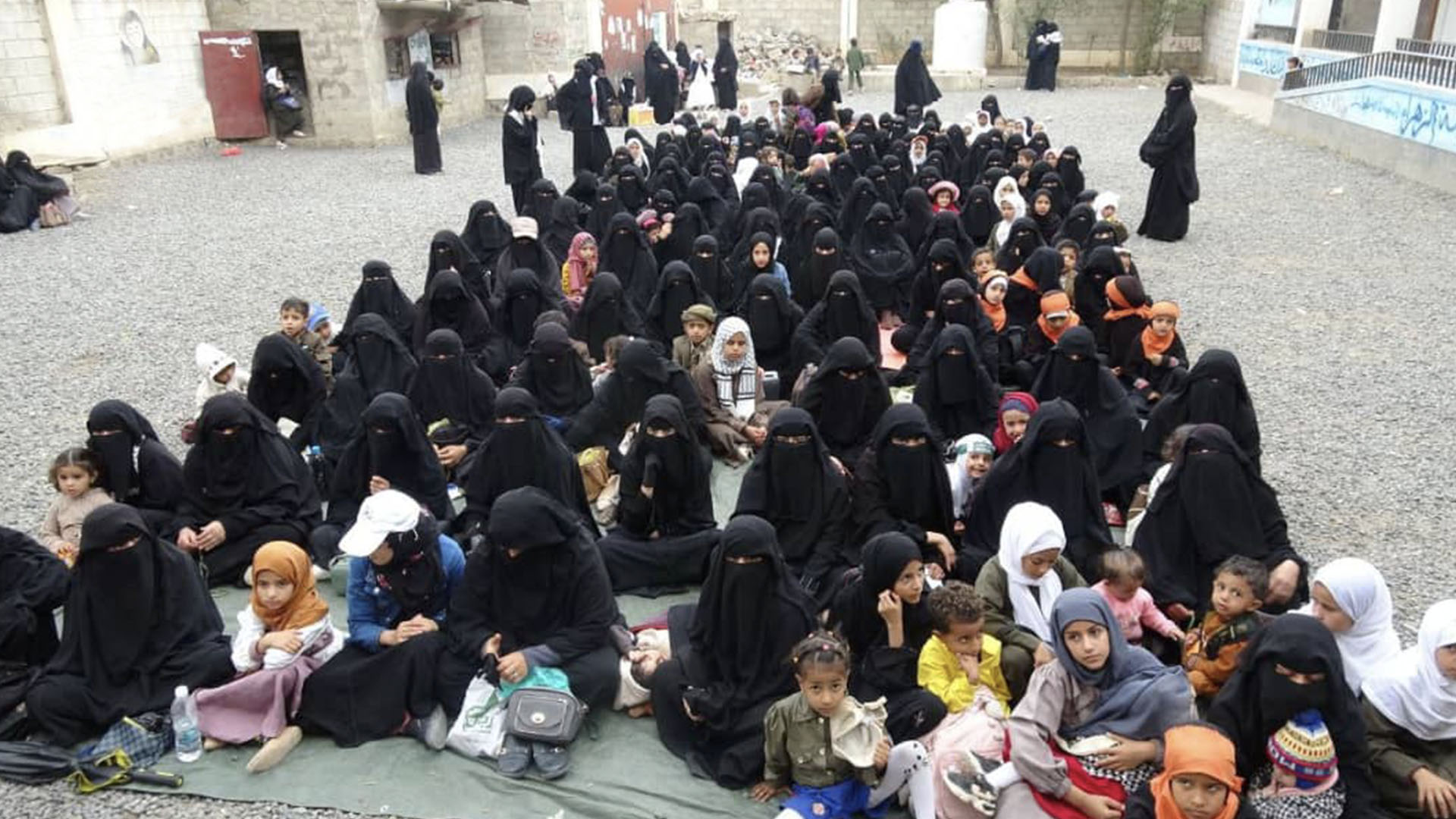 فعالية نسائية في بني مطر بصنعاء إحياءً لذكرى استشهاد الإمام زيد