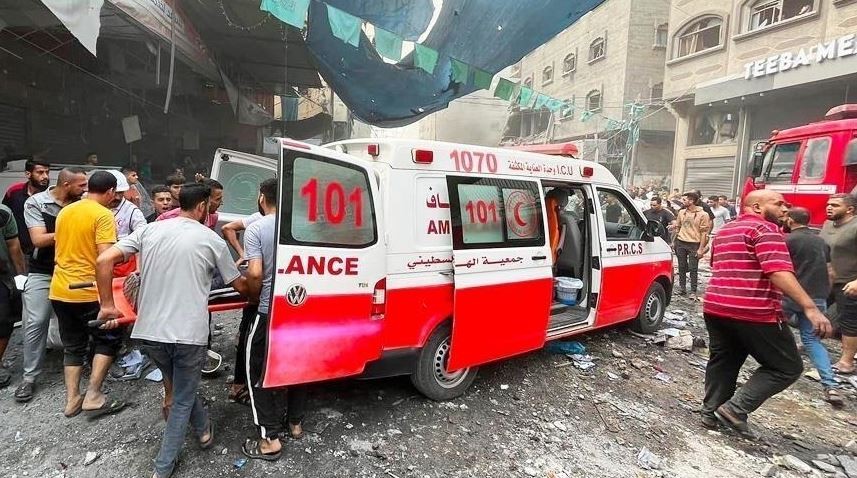 الصحة العالمية: استهداف مقر الهلال الأحمر في غزة "مروع"