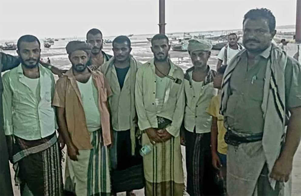 عودة ستة صيادين إلى الصليف بعد أربعة أشهر من الاختطاف في سجون العدو السعودي