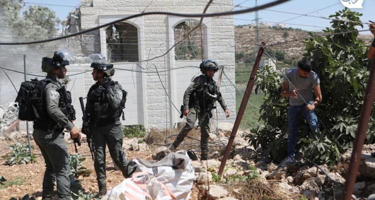 رئيس بلدية طمون: العدو الصهيوني يشرد العائلات ويحول المنازل إلى ثكنات عسكرية