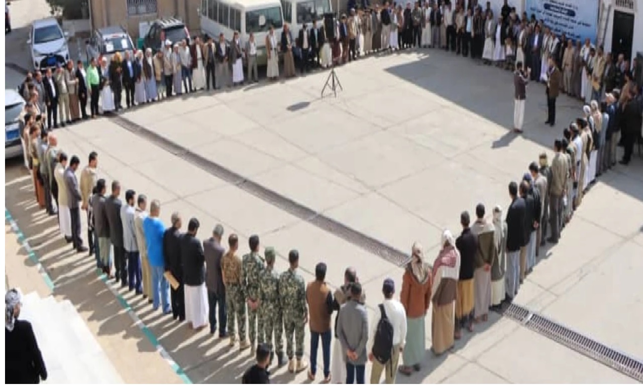 الخدمة المدنية تنظم وقفة تنديدا بجريمة الإساءة الأمريكية للقرآن الكريم