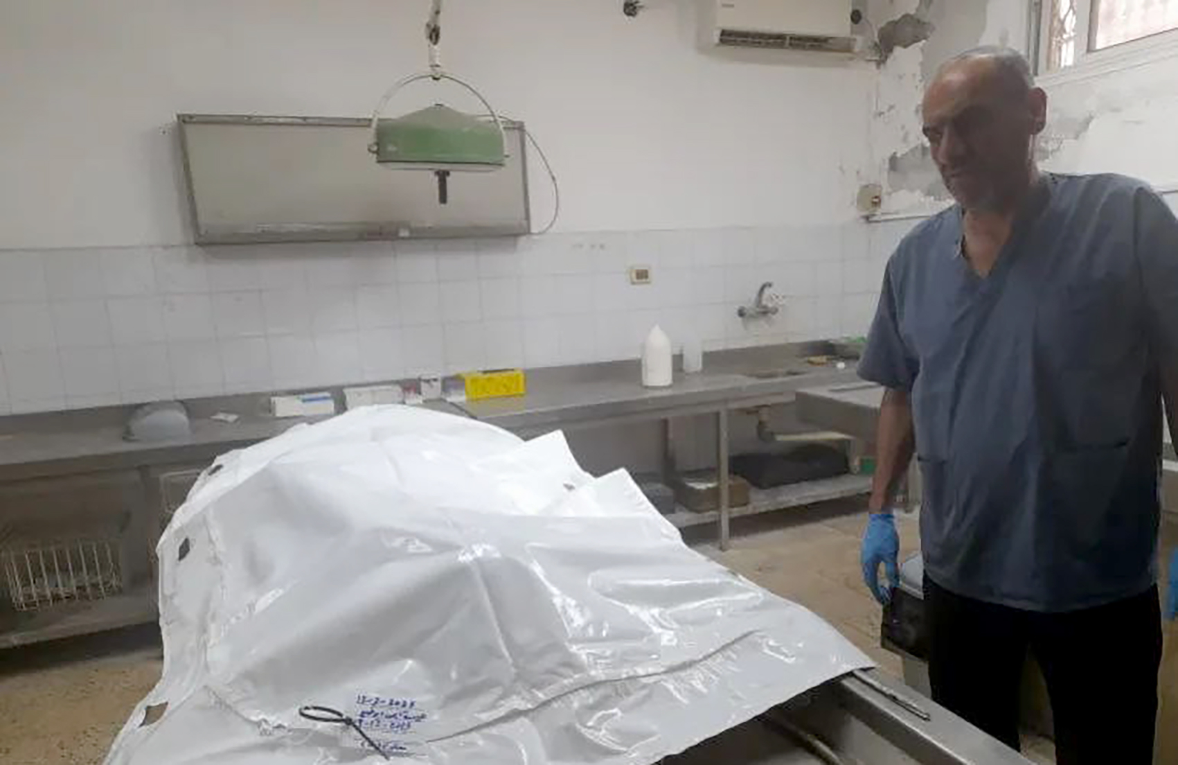 ارتقاء شهيد برصاص العدو في جباليا البلد شمال غزة