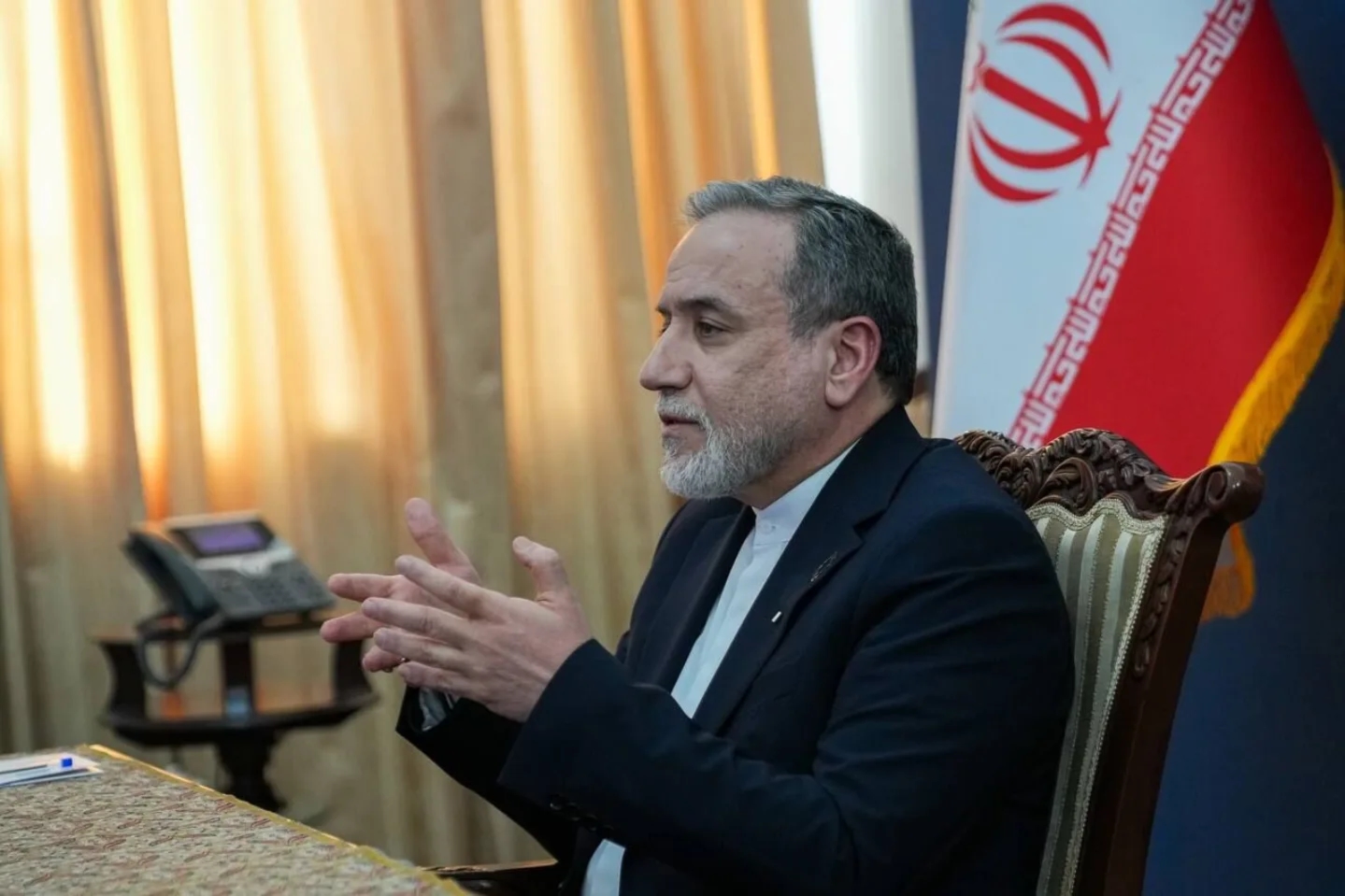 عراقتشي: العدوان زعزع استقرار المنطقة وأمن الملاحة في مضيق هرمز