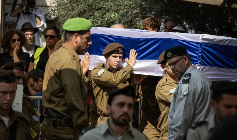 العدو يقرّ بمصرع جندي من نخبة "غولاني" وإصابة 15 خلال مواجهات جنوب لبنان أمس