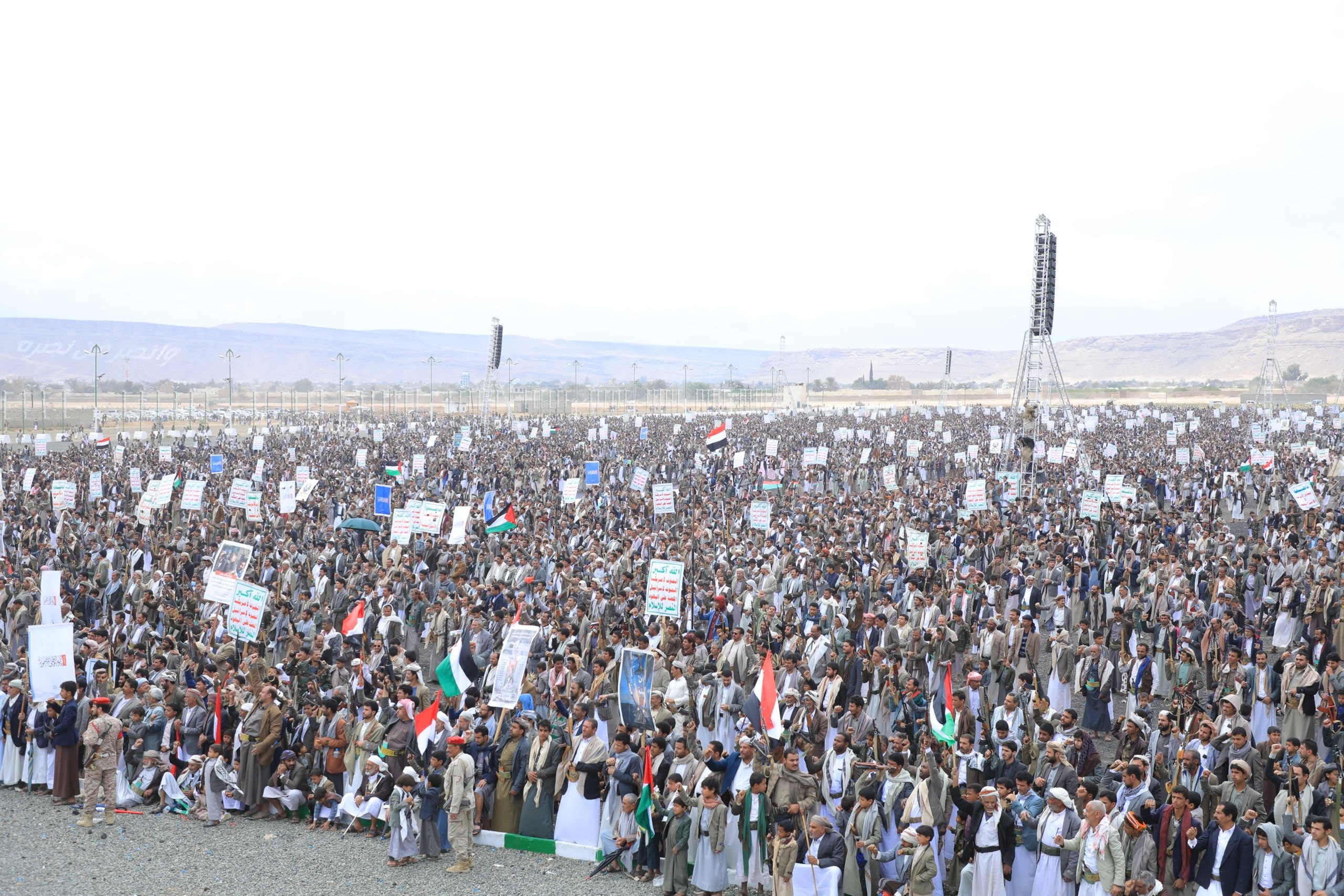 عشرات المسيرات الجماهيرية بصعدة تأكيدًا على نصرة فلسطين ولبنان وإيران