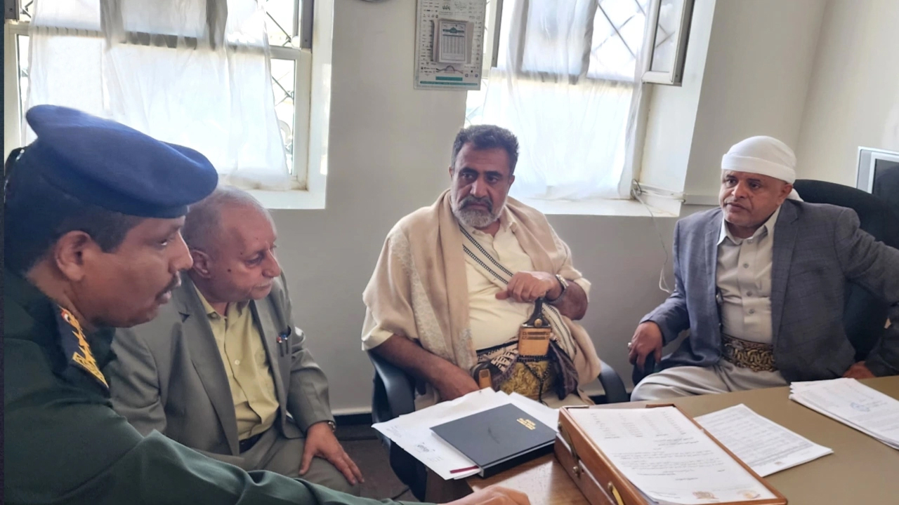 اجتماع برئاسة محافظ البيضاء يناقش أوضاع السجناء المعسرين