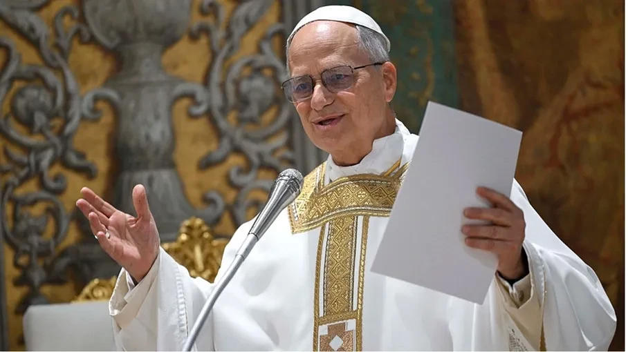 المجرم ترامب يهاجم بابا الفاتيكان لرفضه الحرب على إيران