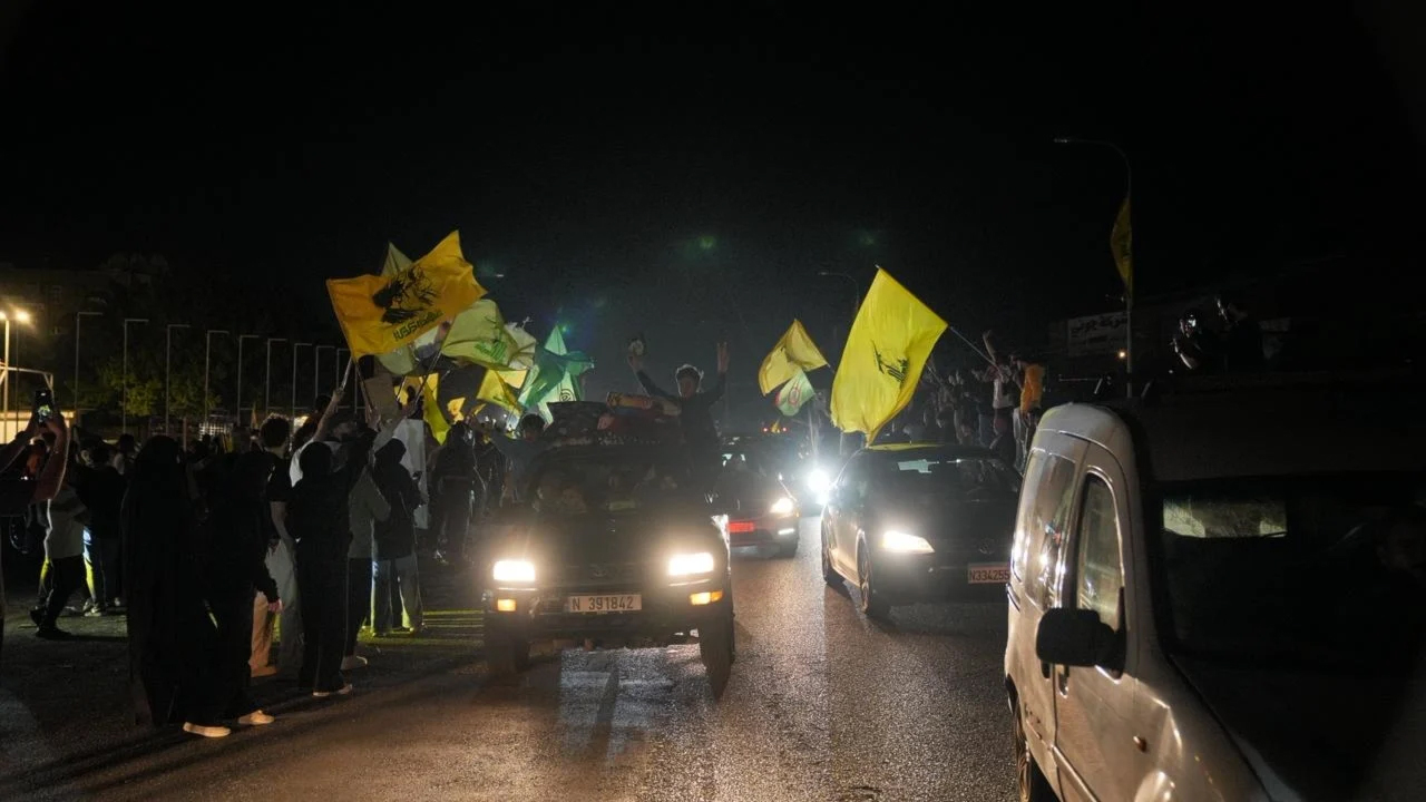 وسط خروقات العدو.. استمرار عودة اللبنانيين إلى الجنوب والبقاع وضاحية بيروت