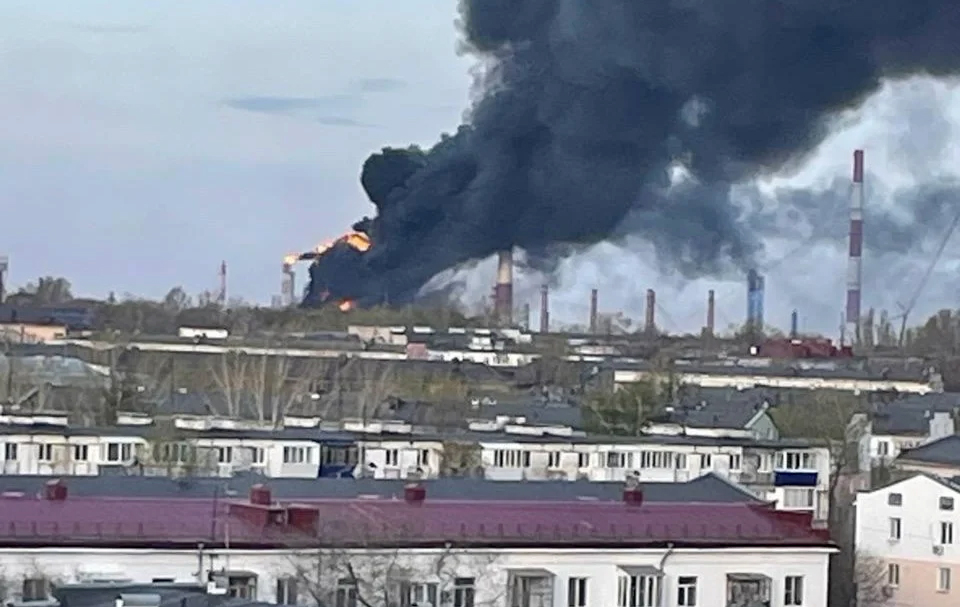 طائرات مسيرة أوكرانية تستهدف منشآت نفطية ومصافي روسية