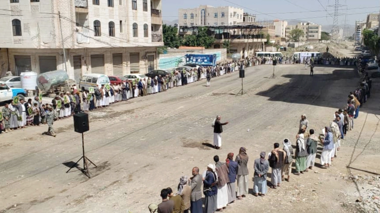 وقفة بمحافظة صنعاء نصرة للقرآن الكريم والمسجد الأقصى