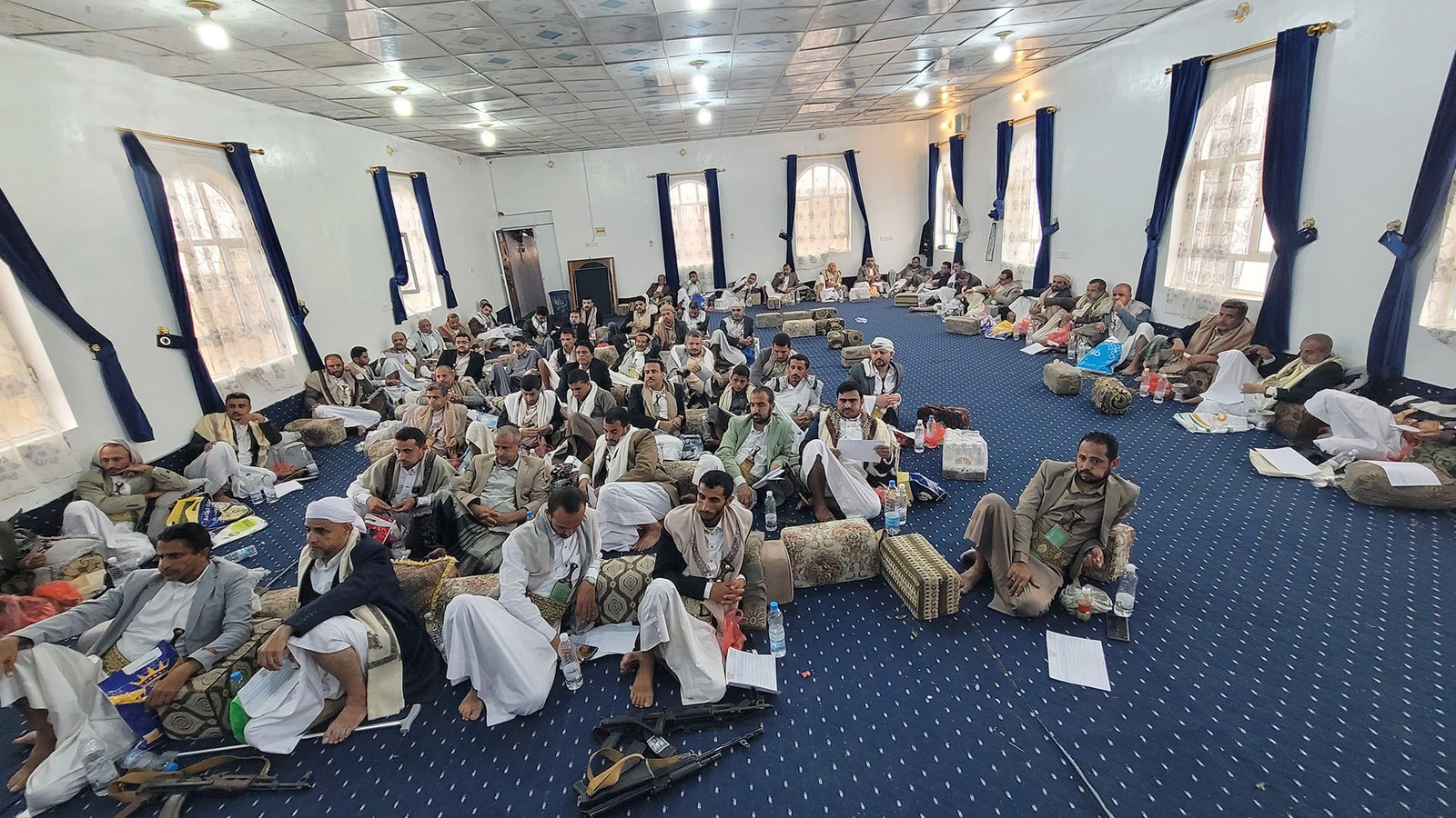 لقاء موسع بحجة تدشّيناً لفعاليات إحياء يوم الولاية