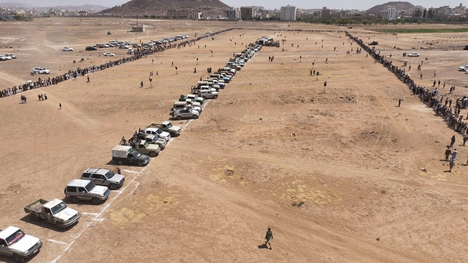 وقفة في مديرية معين بالأمانة إعلانا للجهوزية لإنهاء العدوان والحصار