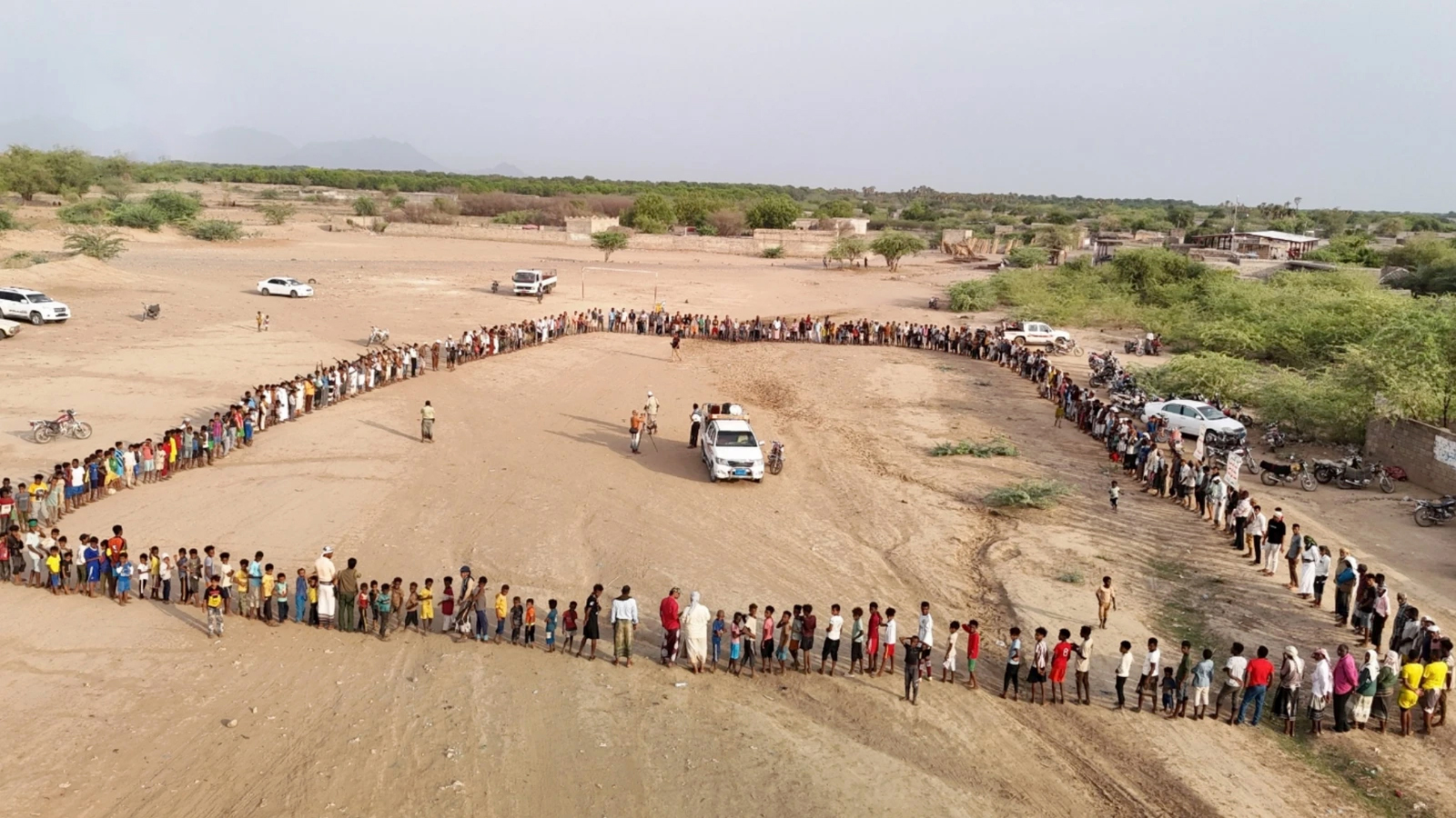قبائل المغلاف بالحديدة تعلن الجهوزية والنفير العام لكسر الحصار