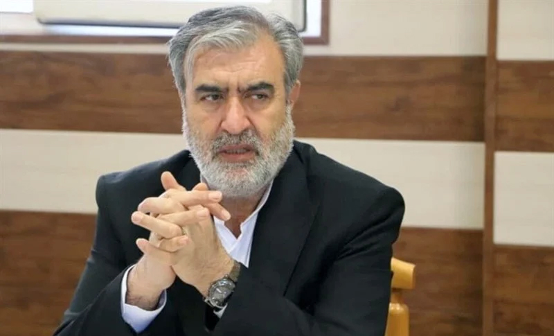 عزيزي: إدارة هرمز مسؤولية طهران وحدها