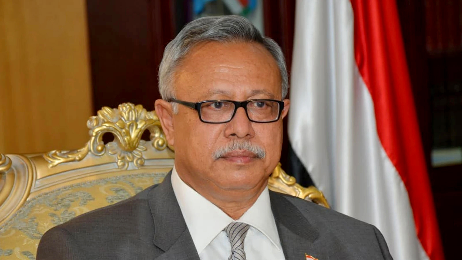 بن حبتور يُشيد بجاهزية القوات المسلحة في الدفاع عن اليمن وشعبه