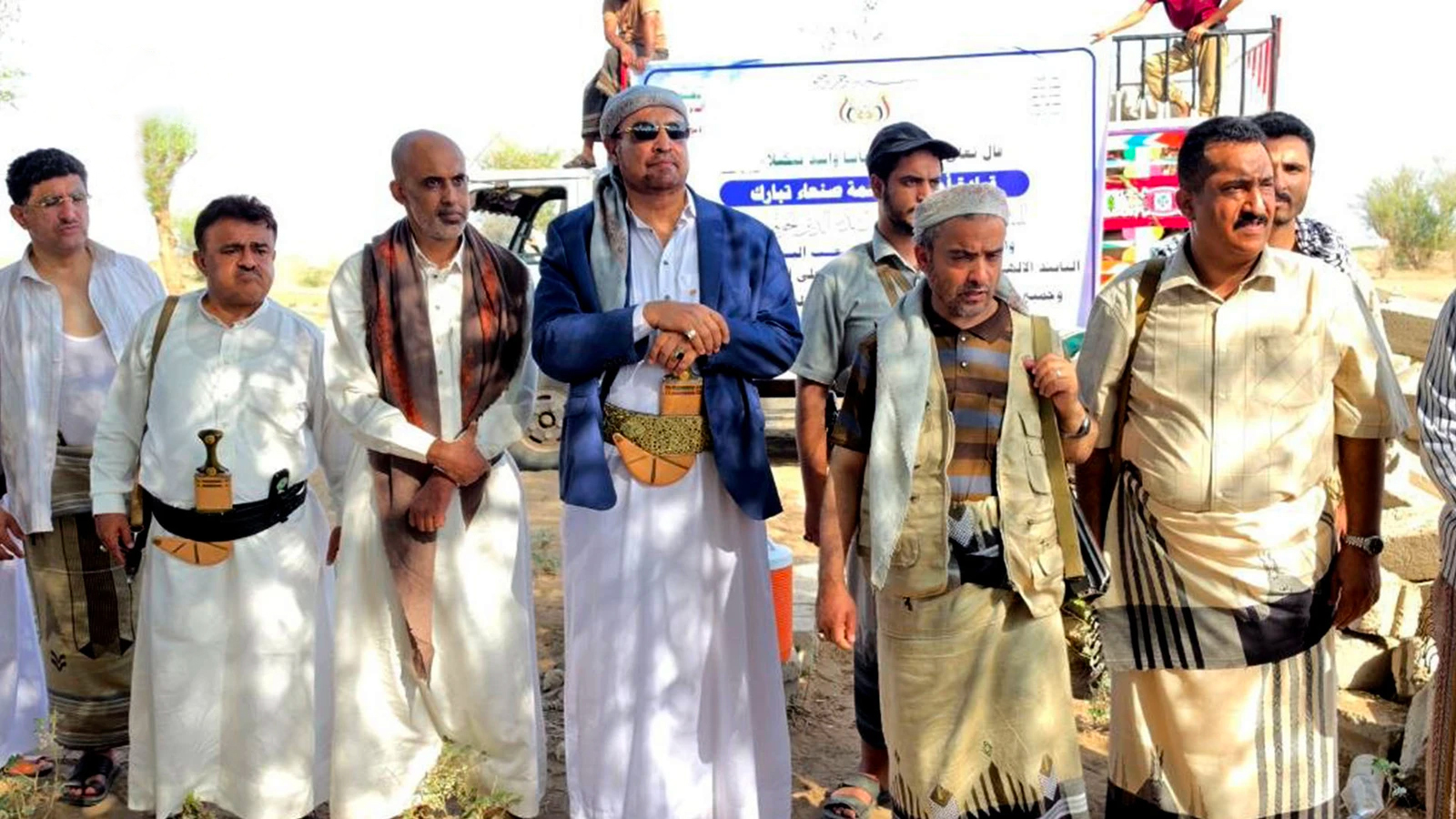 أمانة العاصمة تسير قافلة مالية وعينية دعماً للمرابطين في جبهات الساحل الغربي