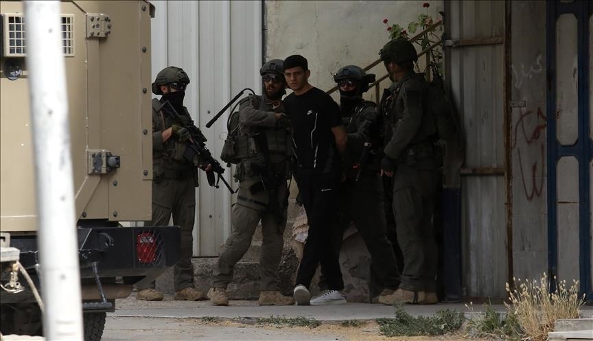 العدو يشن حملة اعتقالات واقتحامات في الضفة والقدس ويصيب مواطنًا في قباطية