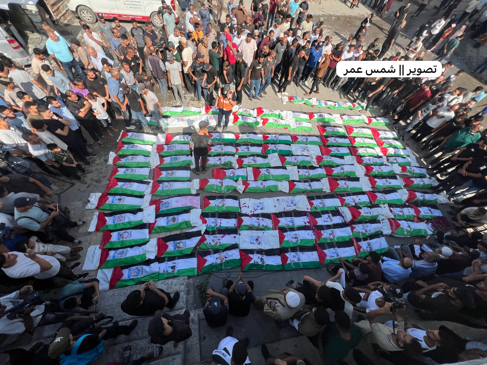 "الصليب الأحمر": فرص تحديد هويات شهداء غزة تتضاءل تحت الركام