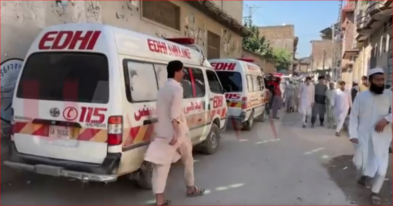 مصرع 17 شخصاً بينهم 16 تلميذاً جراء انهيار سقف مدرسة في باكستان