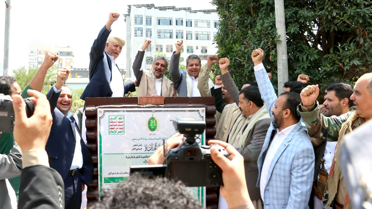المداني وصلاح يفتتحان ويضعان حجر الأساس لـ 1099 مشروعاً بتكلفة تتجاوز 40 مليار ريال