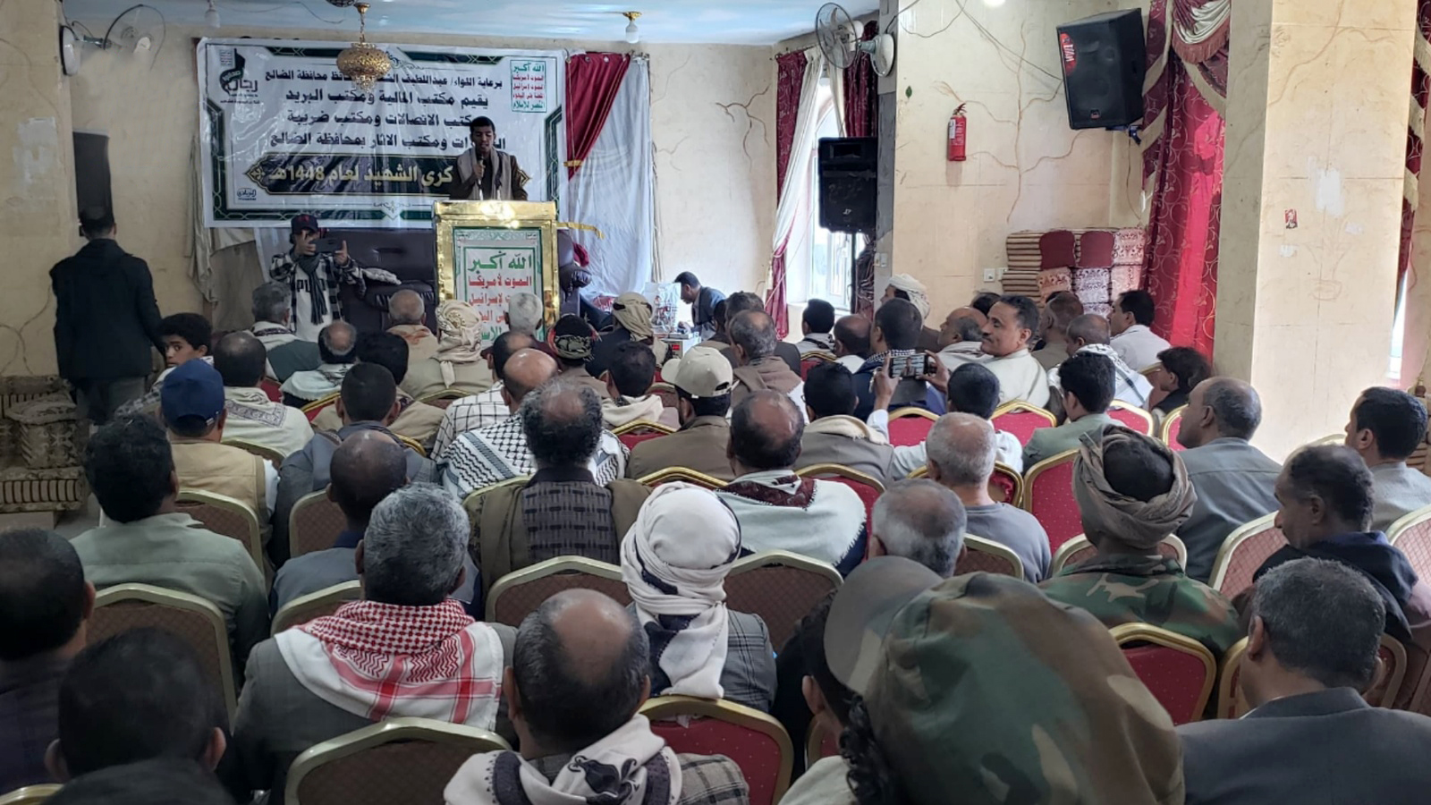 المكاتب الحكومية بمحافظة الضالع تُحيي الذكرى السنوية للشهيد